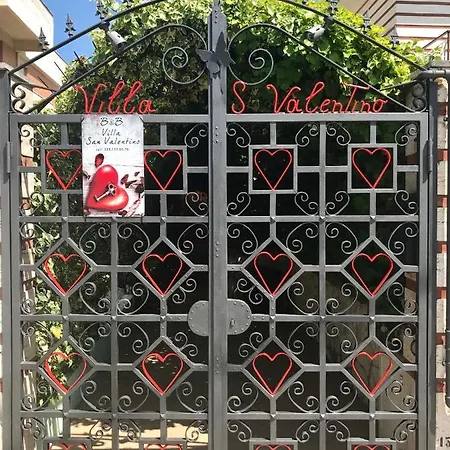 San Valentino לינה וארוחת בוקר מנפרדוניה