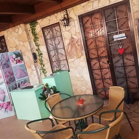 San Valentino 住宿加早餐酒店 曼弗雷多尼亚