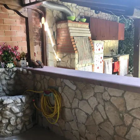 San Valentino לינה וארוחת בוקר מנפרדוניה